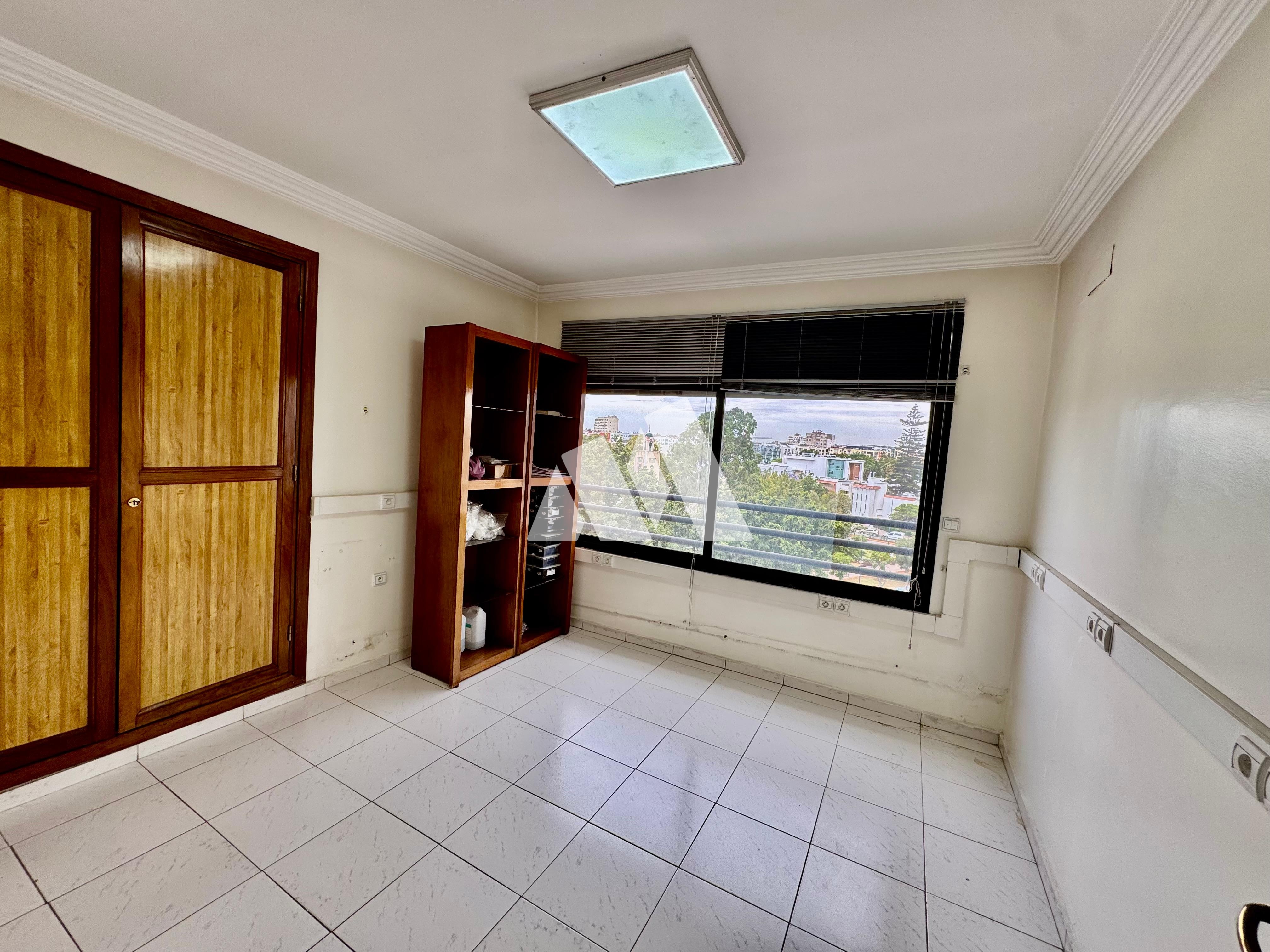 Bureau à vendre — Casablanca — 12