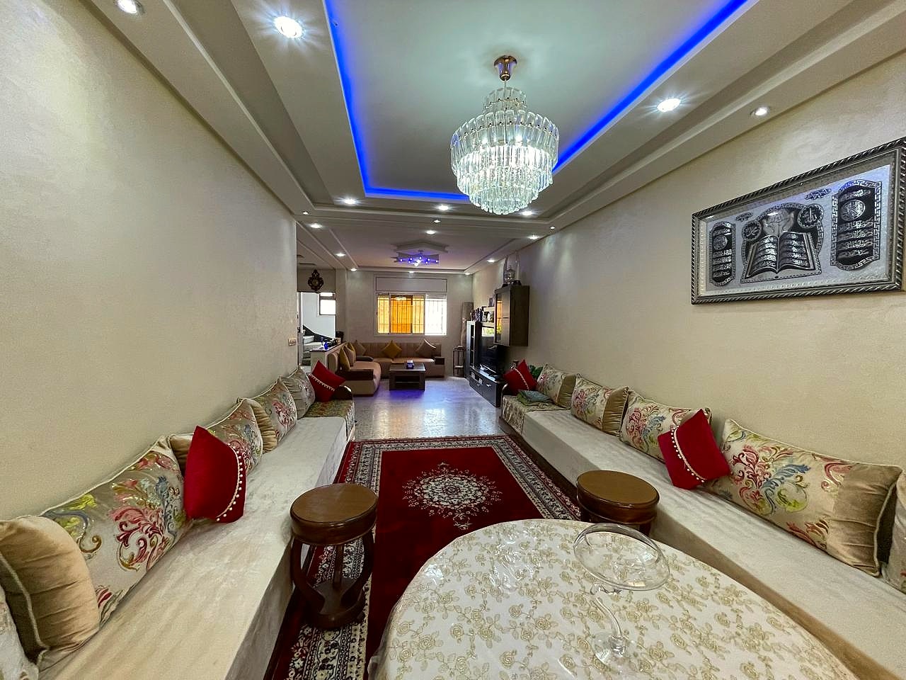 Appartement 3 chambres 275 m² meublé double orient. — Kasba, Mohammedia