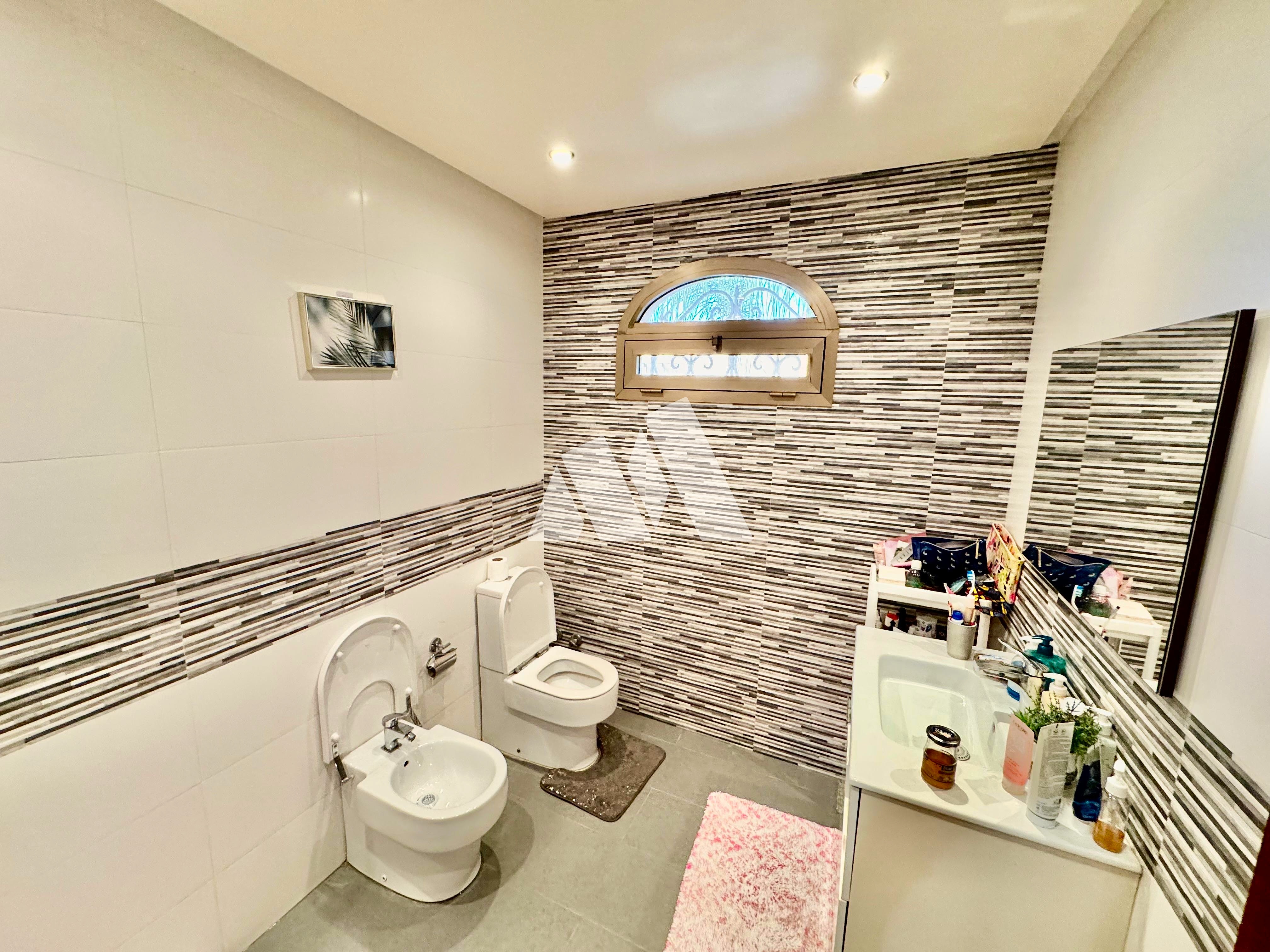 Villa 5 chambres avec jardin et terrasse à vendre à Mandarona Casablanca — 25