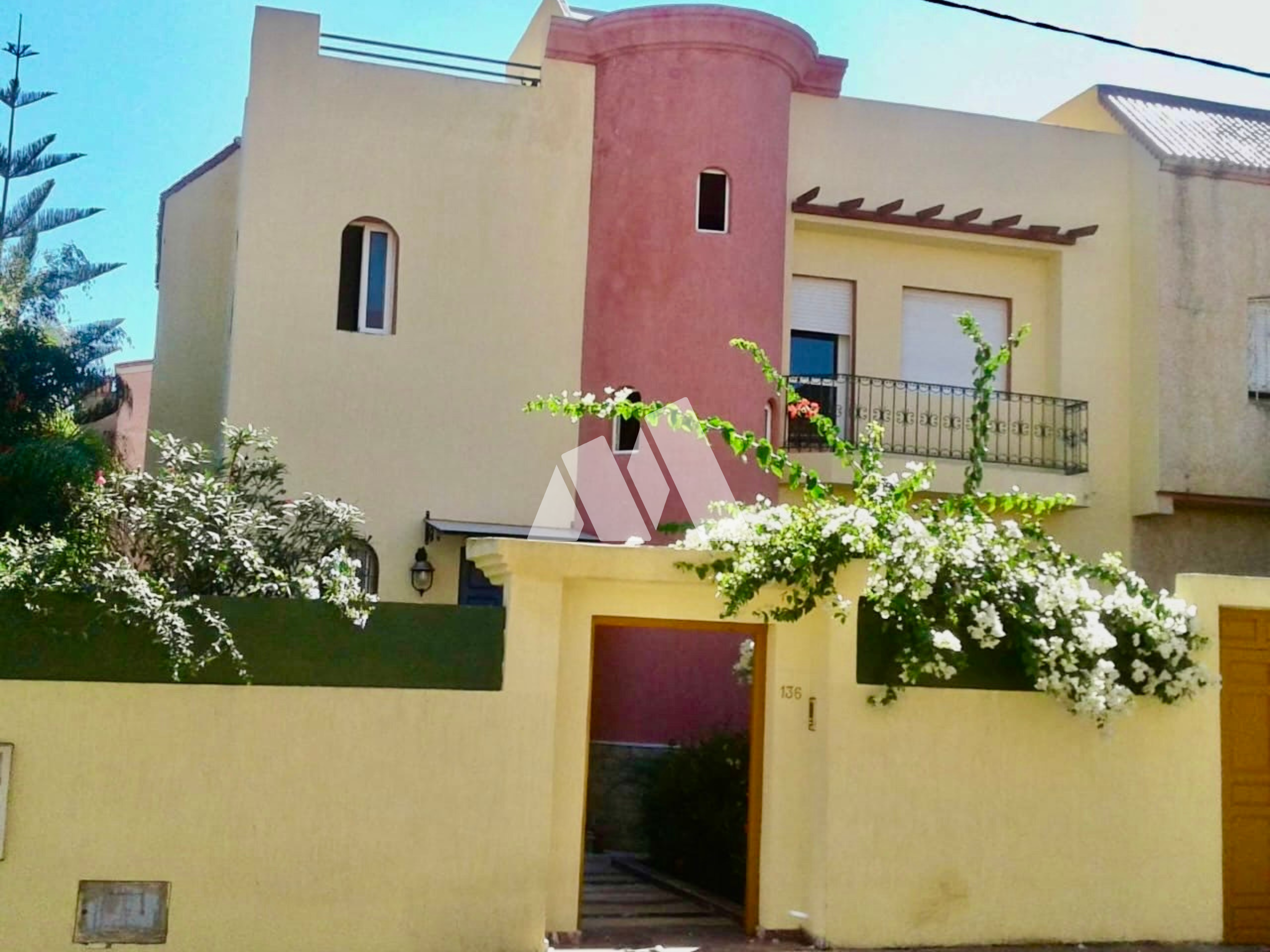 Villa 3 chambres avec jardin et terrasse à vendre à Hay El Qods Benslimane — 4