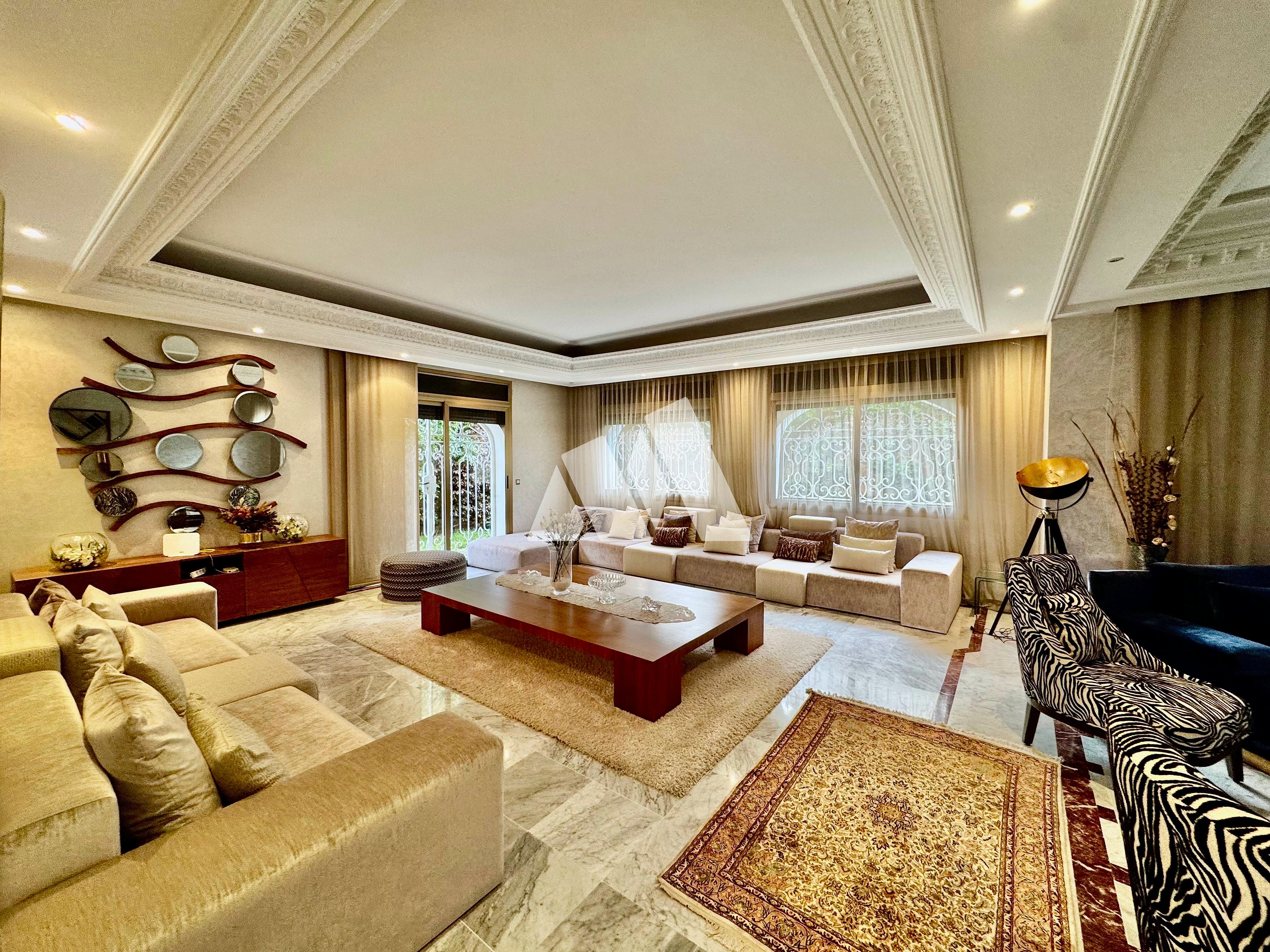 Villa 5 chambres avec jardin et terrasse à vendre à Mandarona Casablanca