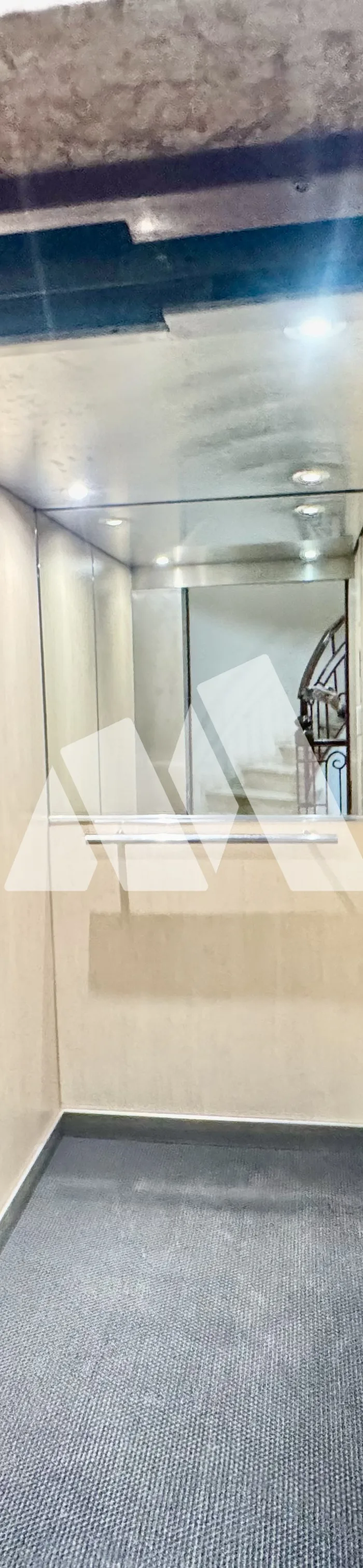 Appartement 3 chambres avec ascenseur à vendre à Racine, Casablanca — 4