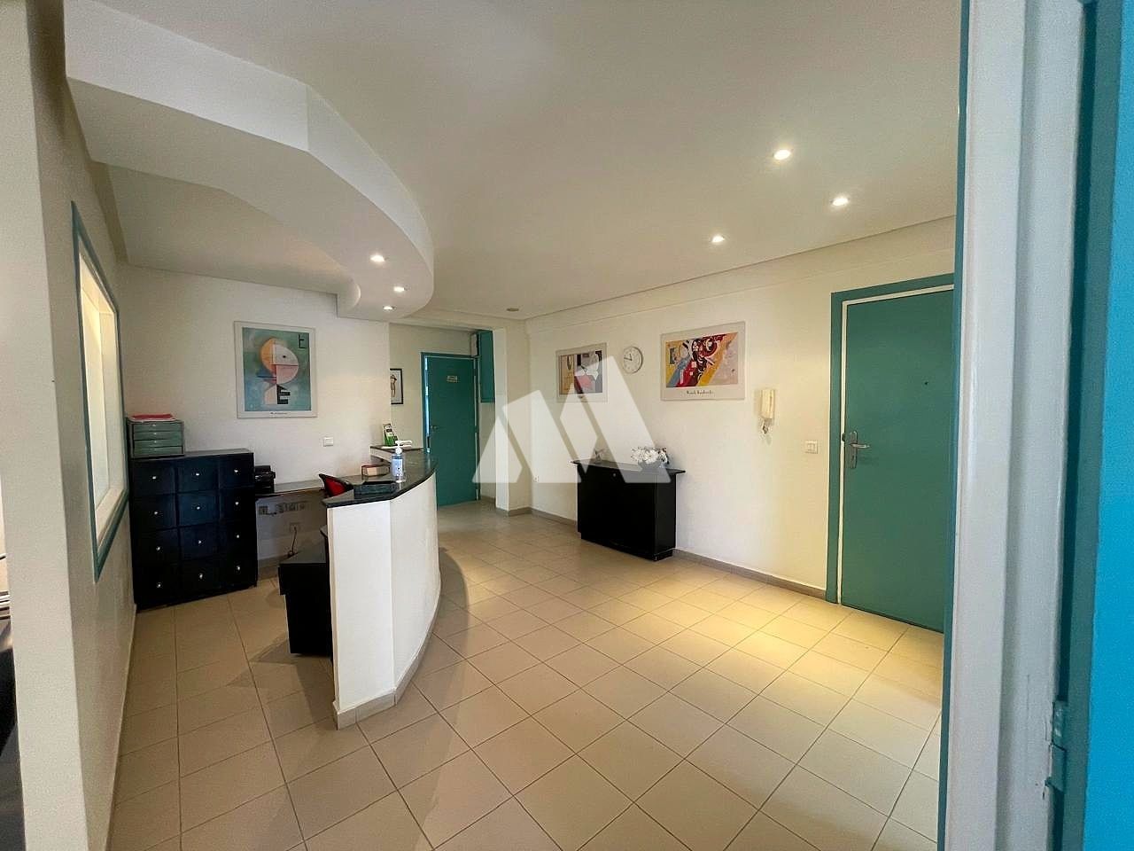 Kantoor 100 m² met airconditioning te huur in Maarif Extension, Casablanca — 15