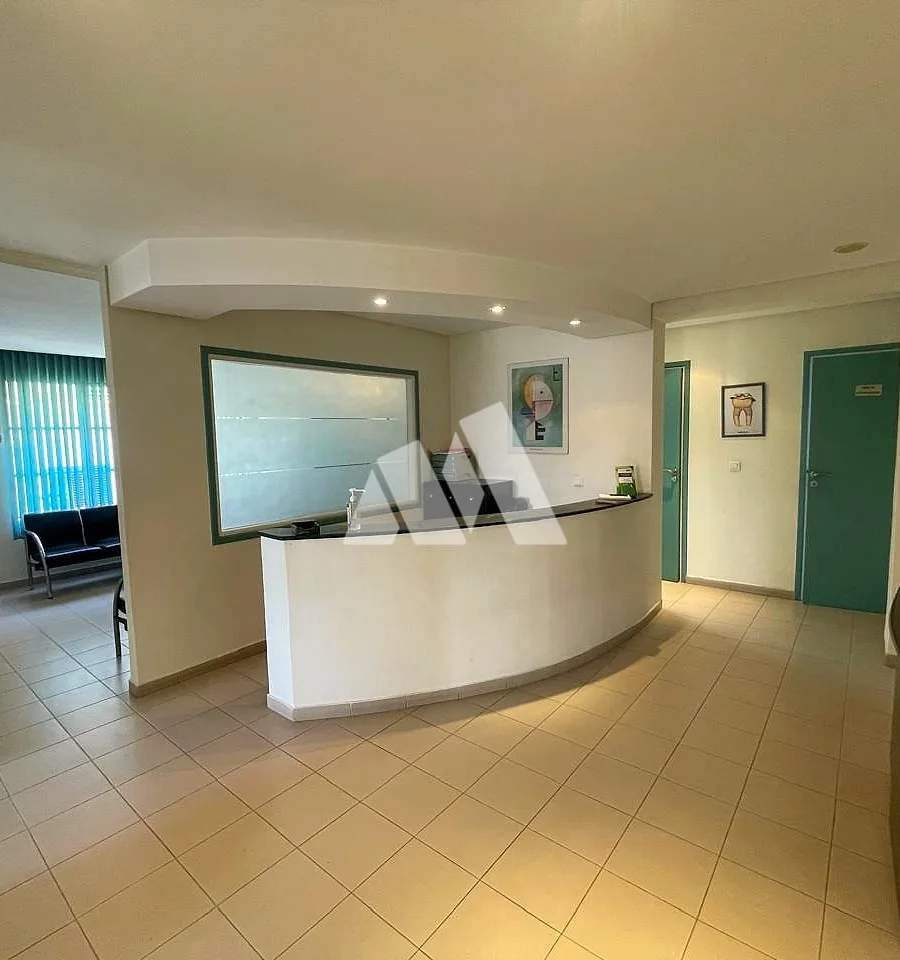 Bureau 100 m² climatisé à louer à Maarif Extension, Casablanca — 17