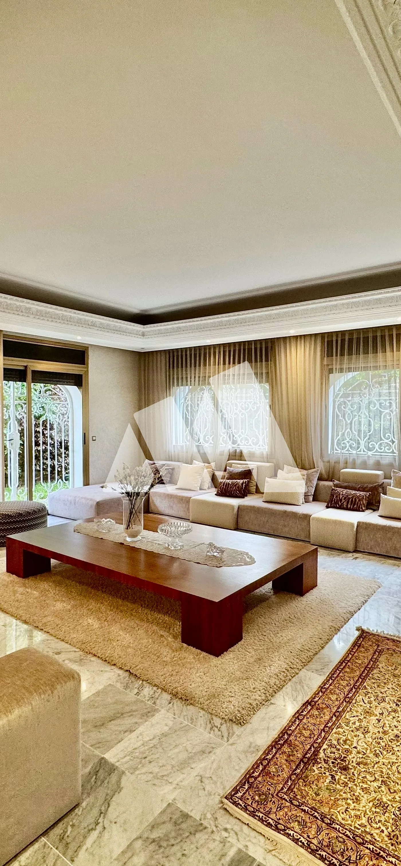 Villa 5 chambres avec jardin et terrasse à vendre à Mandarona Casablanca