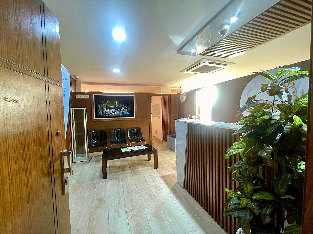 Bureau Professionnel de Standing 94m² – Al qods — 12